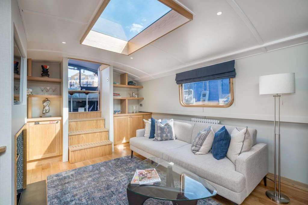 Luxurious Houseboat Near Canary Wharf In 伦敦 外观 照片